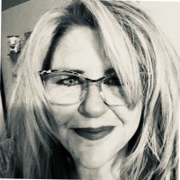 Shelly Hollen Email & Phone Number
