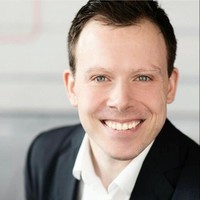 Moritz Büker Email