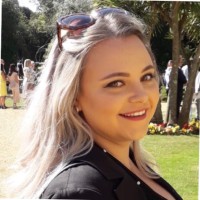 Leanne Dyer Email