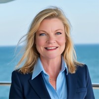 Stephanie Hills