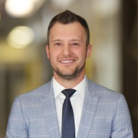 Pinnacle Real Estate Advisors Employee Luke Salazar's profile photo