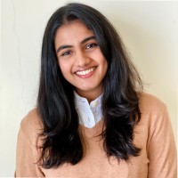 Saloni Pahariya Email