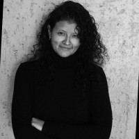 Monserrat Alcántara Email