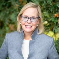 Bardes Interiors Employee Cindy Galvin's profile photo