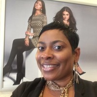 Cache Clothing Employee Rosalyn Williamson's profile photo