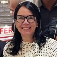 Daniela de Oliveira Email & Phone Number