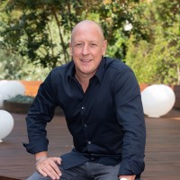 E-mail e número de telefone de Shane Lamb