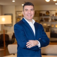 Parker'S Employee Renzo Bassanini's profile photo