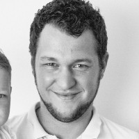 Andreas Küster Email
