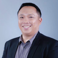 Ryan Charles Reyes Email & Phone Number