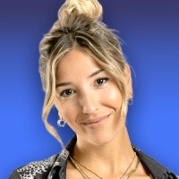 SMARTFENSE Employee Florencia Viola's profile photo