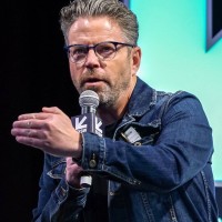 Dave Holmes Email & Phone Number