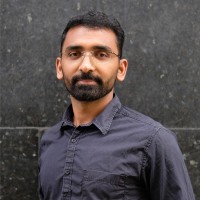 b.next Employee Surendra Yadav's profile photo