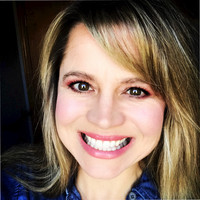 Hollie Flottum Email & Phone Number