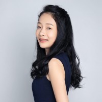 Luna Li Email & Phone Number