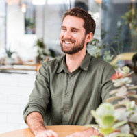 Dylan McLeod Email