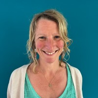 Kat Bloomfield Email