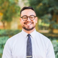 Nike Employee Roberto Vasquez's profile photo