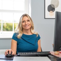 GrowCFO Employee Zoe Cooper's profile photo