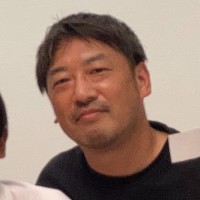 俊輔 田中 Email