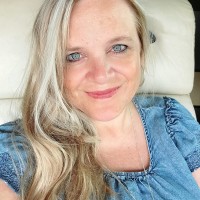 TimelyText, Inc. Employee Kelly Phillips's profile photo