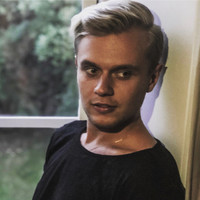 Viktor Persson Email