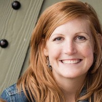 Jer-nee Consulting Employee April Balser's profile photo