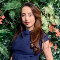 Izabella Alves Email