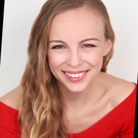 Nicole Pelini Email