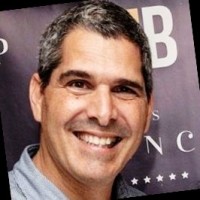 Roiback Employee Leonardo Llorente's profile photo