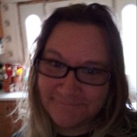 Package Right Employee Farrah Cook's profile photo