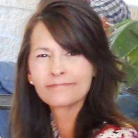 COMANCO Employee Cindy Reed's profile photo