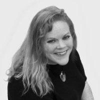 Holly Nichols Email & Phone Number