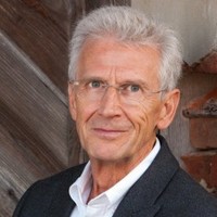 Robert McCullar Email & Phone Number