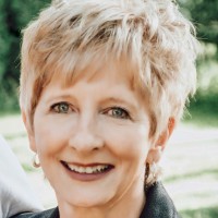 Sun Life Employee Nancy Kent's profile photo