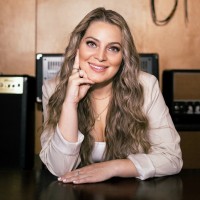 Igloo Music Studios Employee April Harff's profile photo
