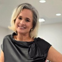 Christi Hunt Email & Phone Number