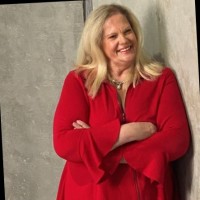 Jane Holmes Email
