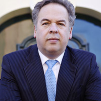 TIAS School for Business and Society Employee Toni Sfirtsis's profile photo