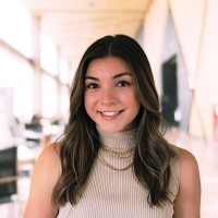 VB Spine Employee Sara Schweitzer's profile photo