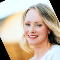 iWriter Employee Jen Cerna's profile photo