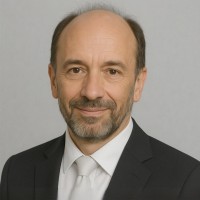 Escola Superior de Comunicação Social Employee Fernando Gaspar's profile photo