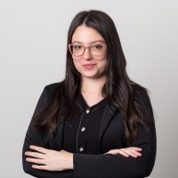 Laura Gomes Email