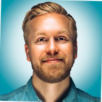 Fredrik Lund Email