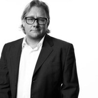 E-mail e número de telefone de Kriv Stenders