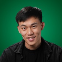 Jonathan la Email & Phone Number