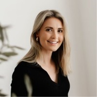 Lizzy Thomas Email