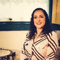 Adriana Vieira Email