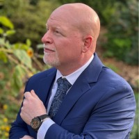 Query Employee Neal Bridges's profile photo