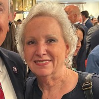 Sally Singer